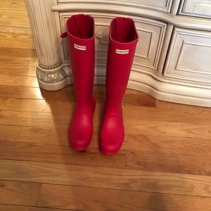 Worn once authentic Hunter tall boots